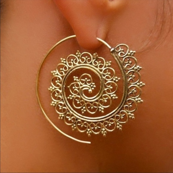 gypsi Jewelry - Bohemian spiral wire filagree statement earrings